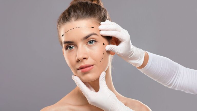 How Is a Facelift Tailored to Different Age Groups: Customizing Cosmetic Procedures